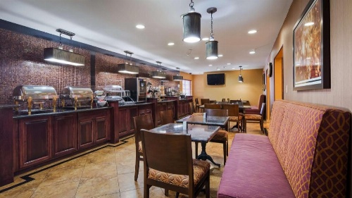 Best Western J. C. Inn image 42